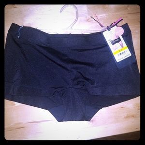 Maidenform Dream Collection Boy Short